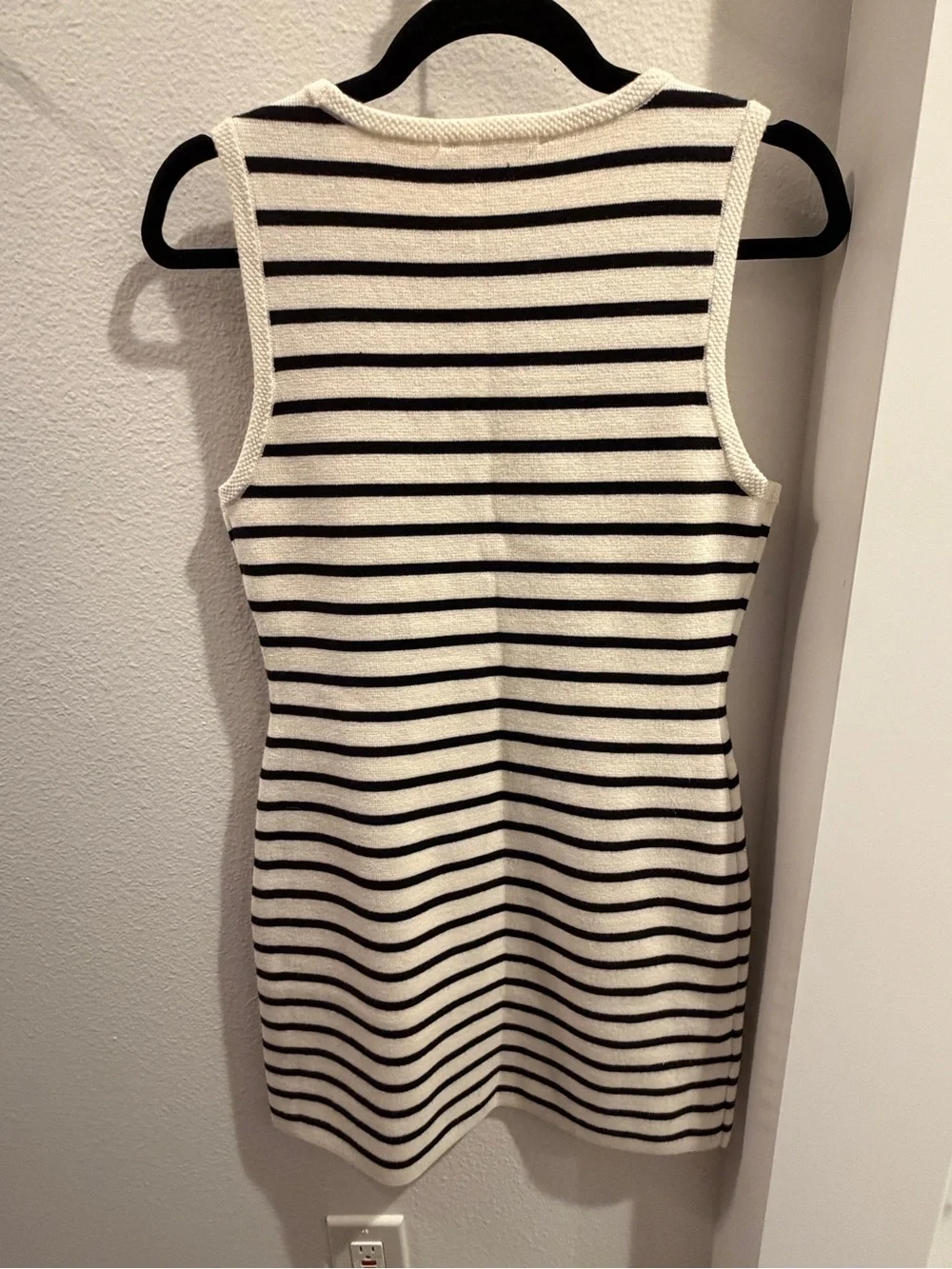 NWOT Abercrombie & Fitch Cream and Black Striped Button-Front Tank